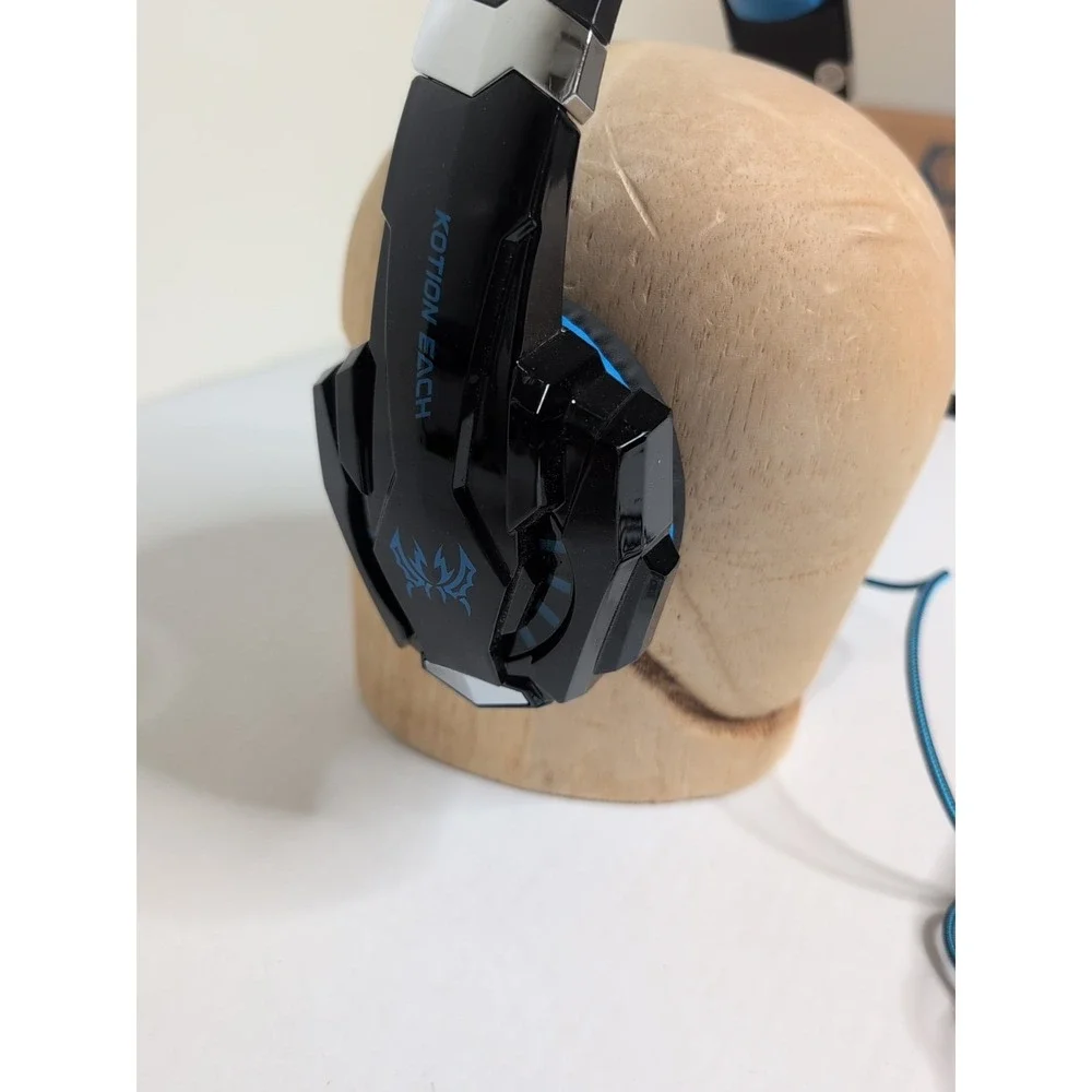 G9000 Over Ear Gaming Headphones with Mic and LED (Black/Blue) Compatible T16-D